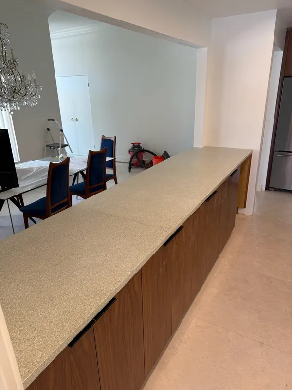 Barra Larga Encimera Terrazzo