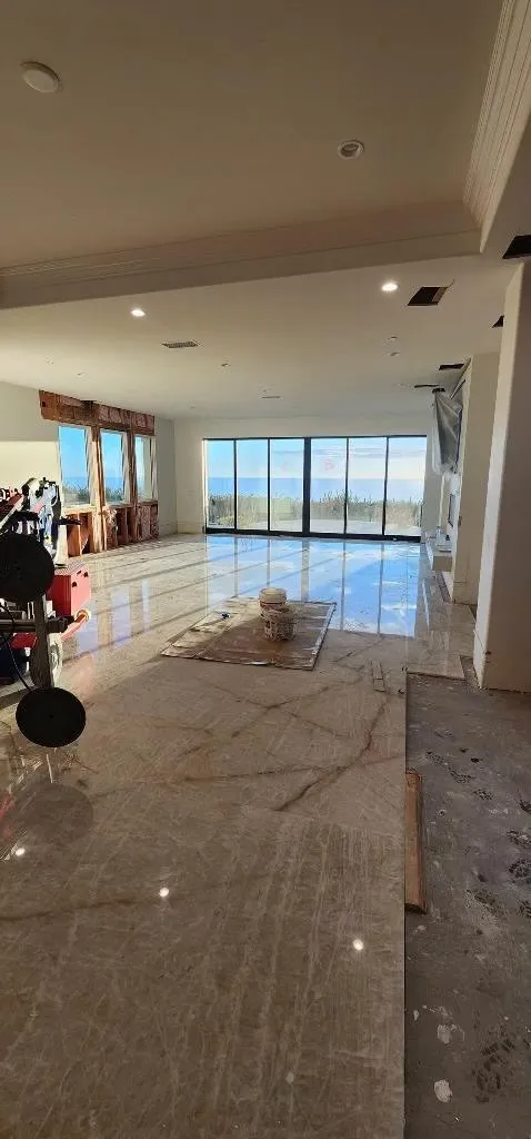 Isla Cocina Granito Blanco Gabinetes Oscuros